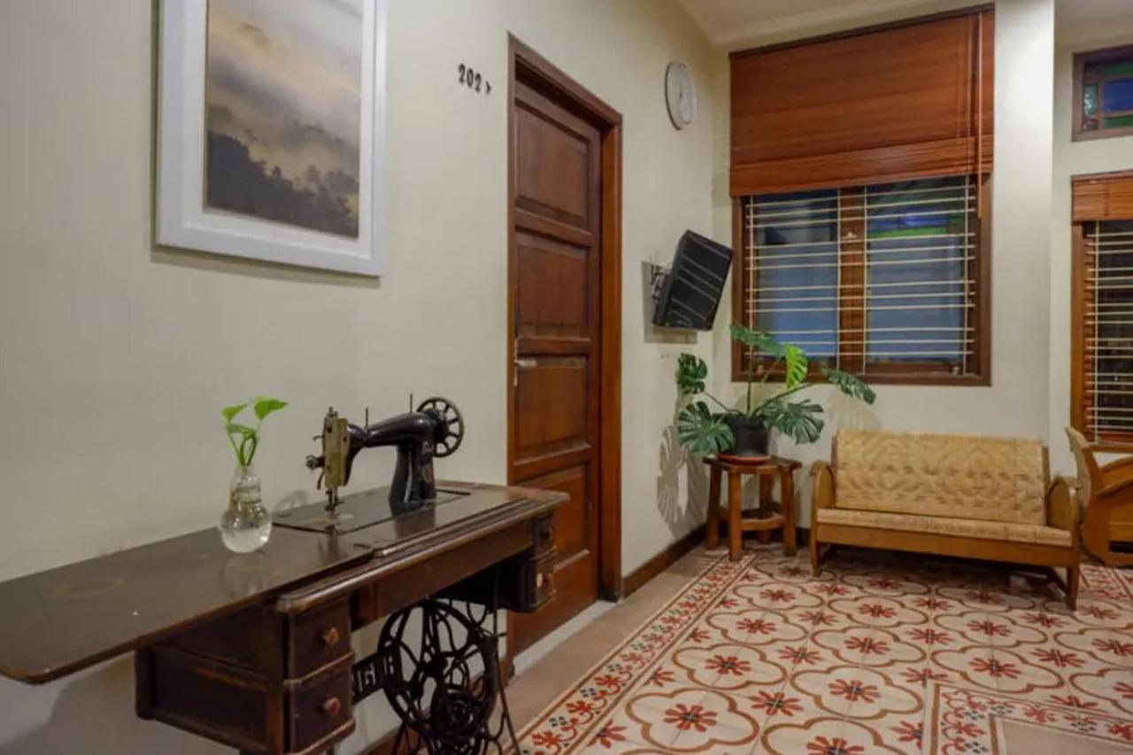 Urbanview Rumah Kandjani Yogyakarta Kejayan Ngoại thất bức ảnh